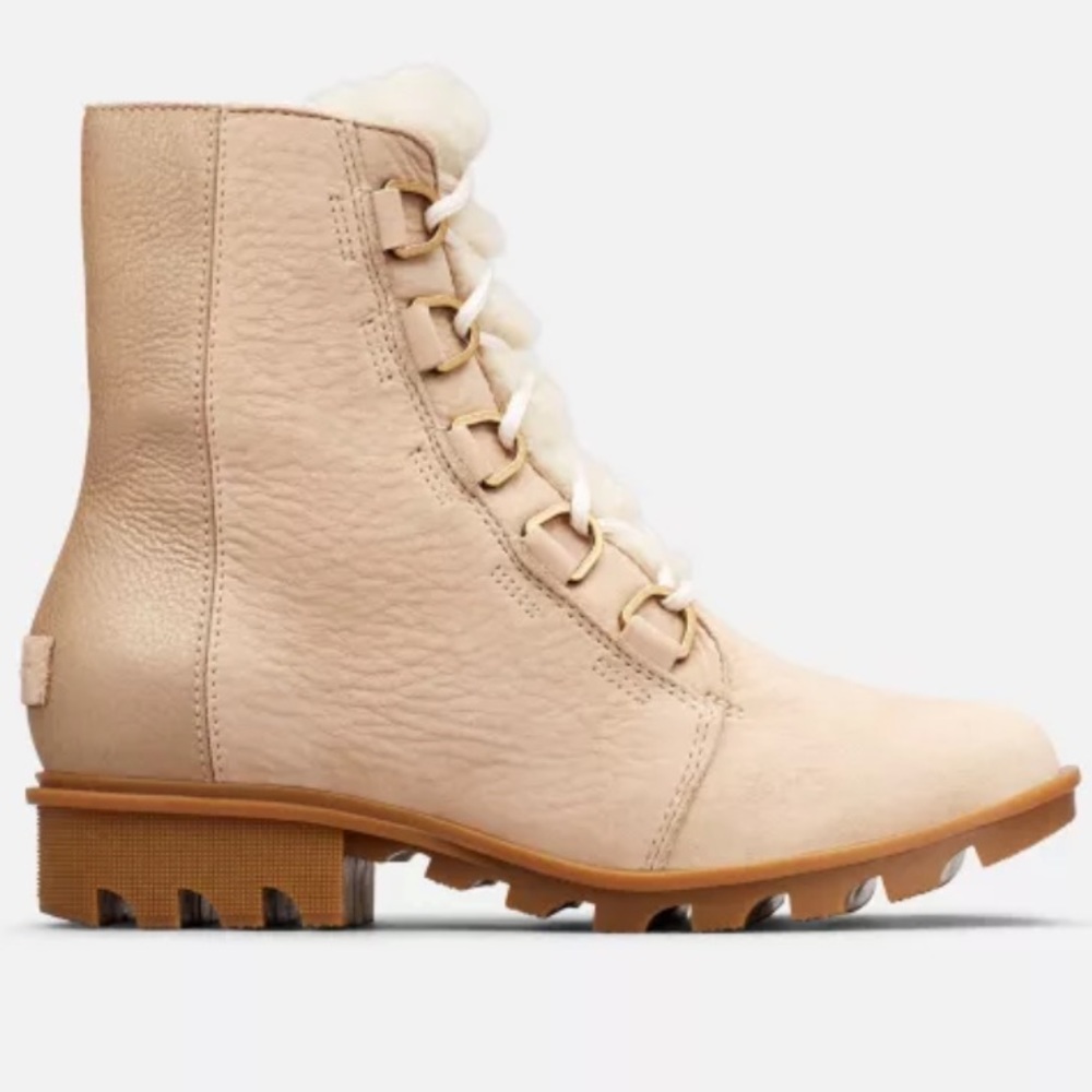 🌟NEW🌟 Sorel Women's Phoenix Short Leather Waterproof Boots